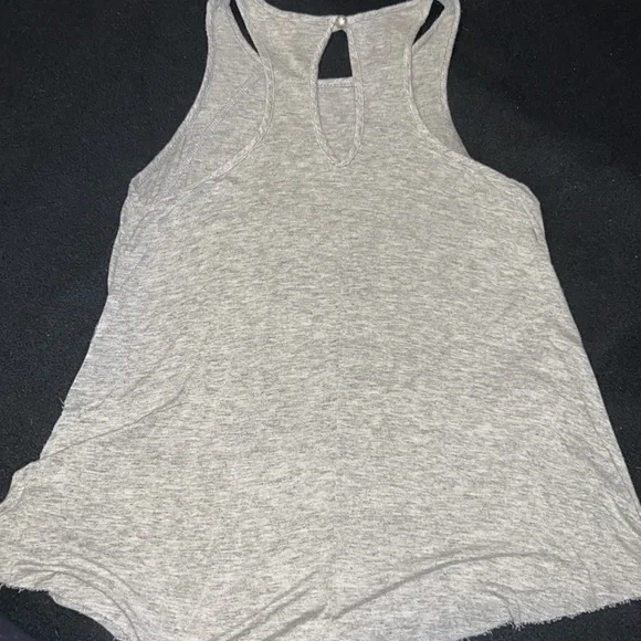 GYPSY DREAMS FRAYED TANK - Picture 15 of 15